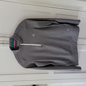 Straight Down - quarter zip, signature Golden Door long sleeve shirt. Size small